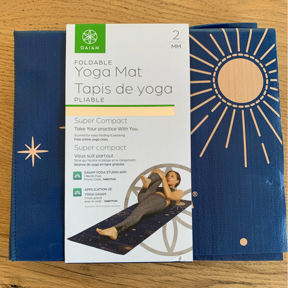 Gaiam‎ Yoga Mat Pliable Compact Celestial Blue NWT